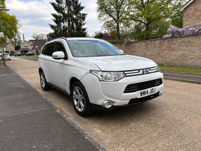 Mitsubishi Outlander GX3 Diesel Manual 2.2 (7 Seater 4WD MOT JAN 27)